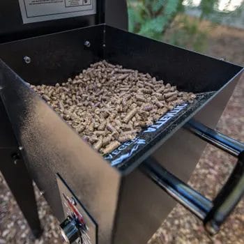 Rec Tec Vs Traeger Pellet Grill (2023 Brand Comparison)